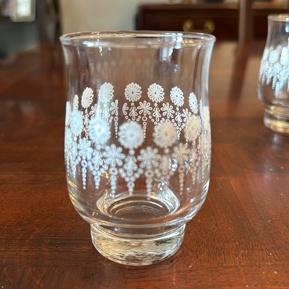 70's Vintage Set of 4 Dominion Glass Floral White and Clear Kitchen Glasses Bar - Picture 4 of 6